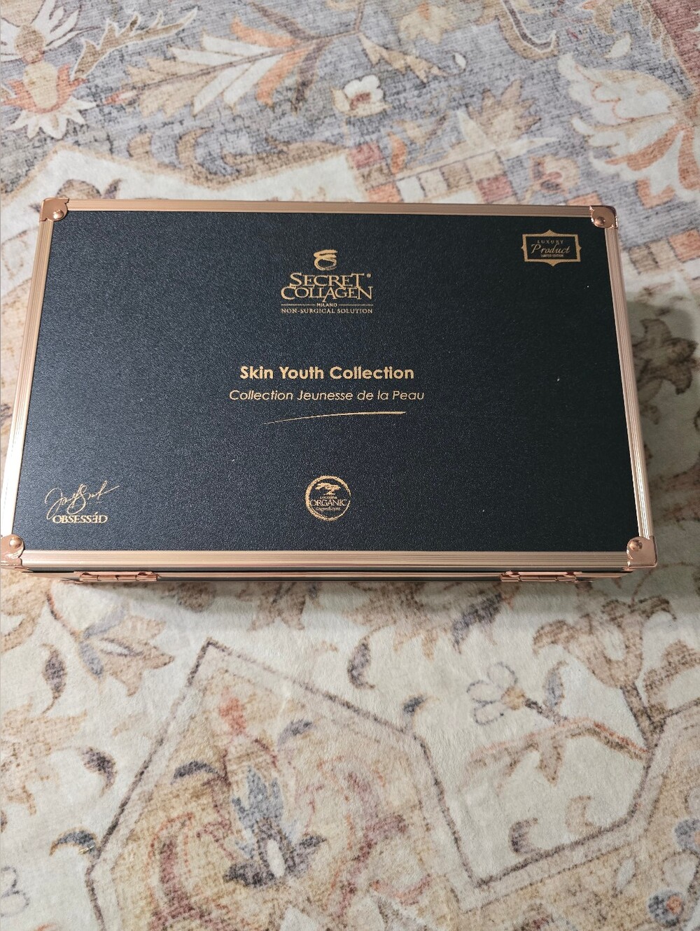 Skin Youth Collection Moisturizer – Black & Rose Gold